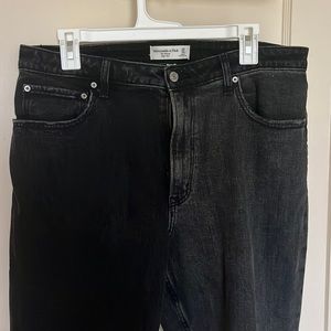 Abercrombie & Fitch High Rise Skinny Jean